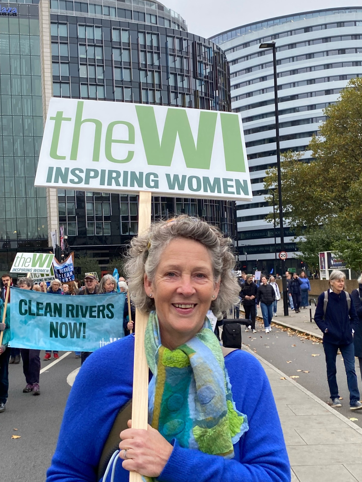 Member with banner